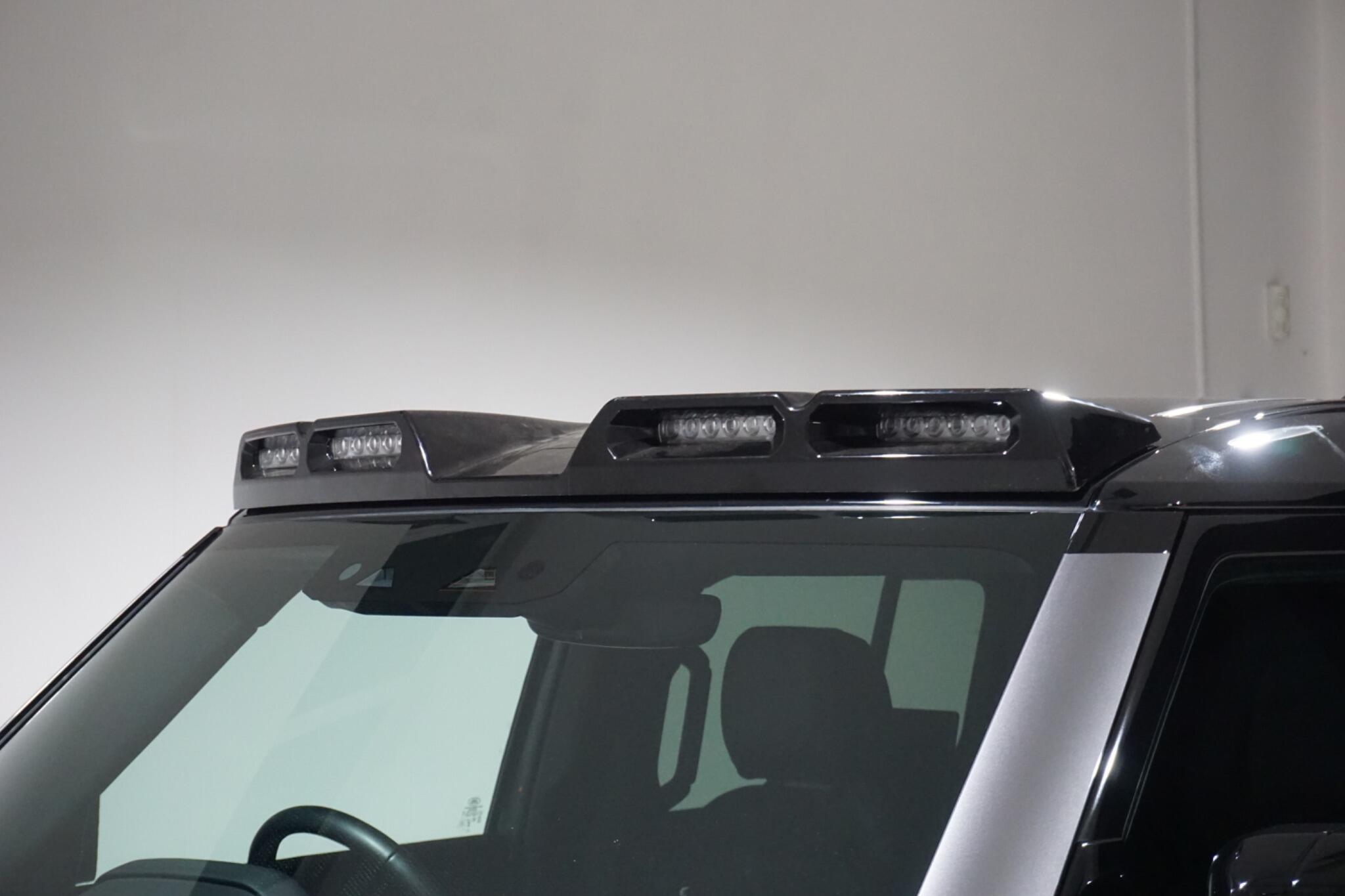 Land Rover Defender 110 2.0 P400e 15.4kWh X-Dynamic SE SUV 5dr Petrol Plug-in Hybrid Auto 4WD Euro 6 (s/s) (404 ps)